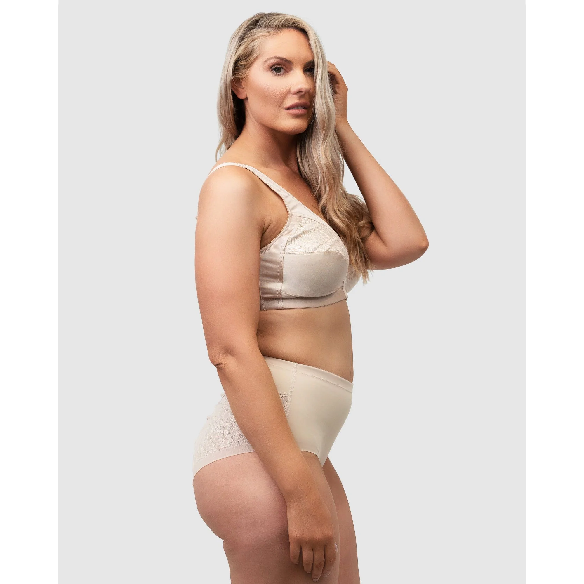 Firm Control Plus Size Wirefree Bra With Lace - Image 3
