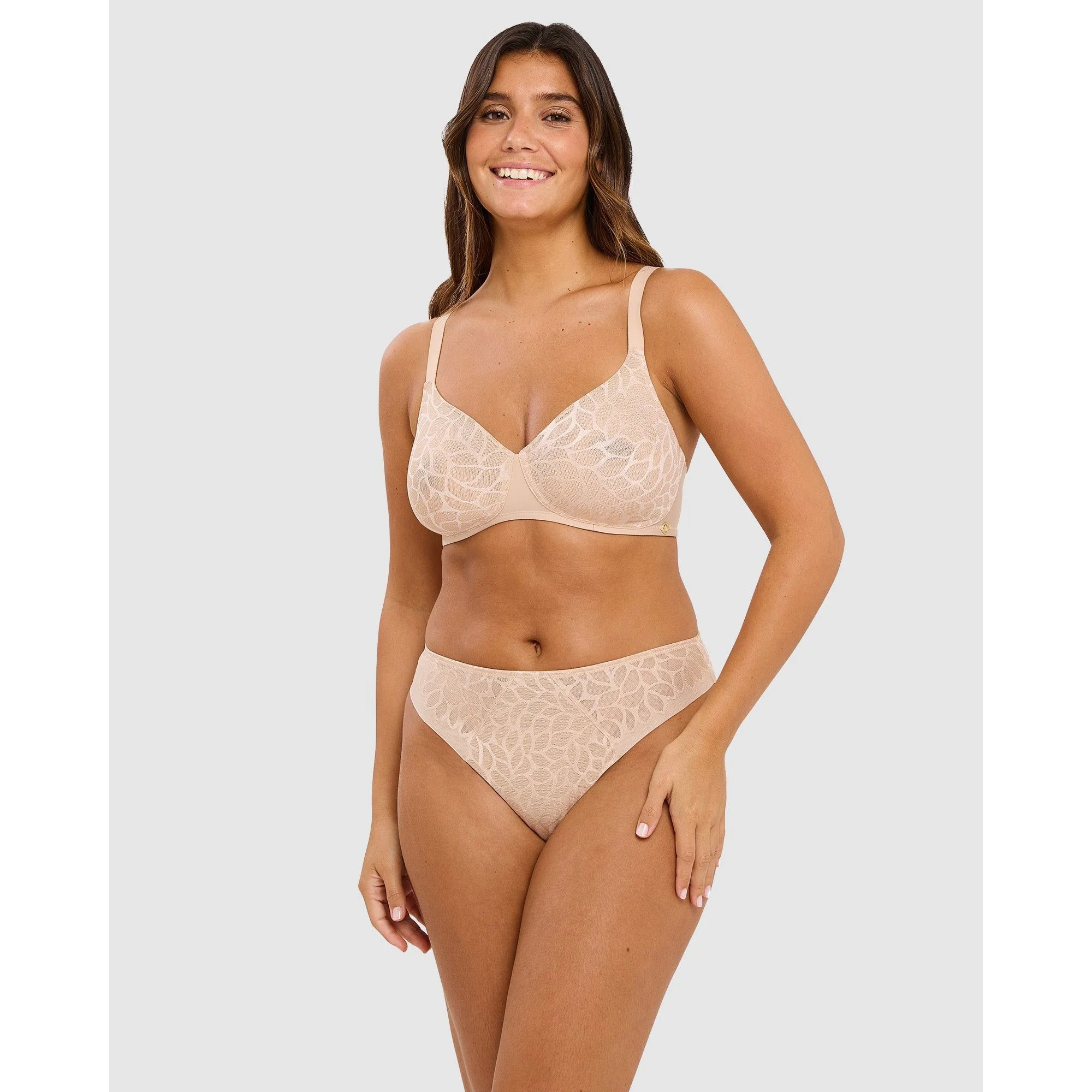 Perfect Curves Seamless Wirefree Soft Moulded Bra - Image 4