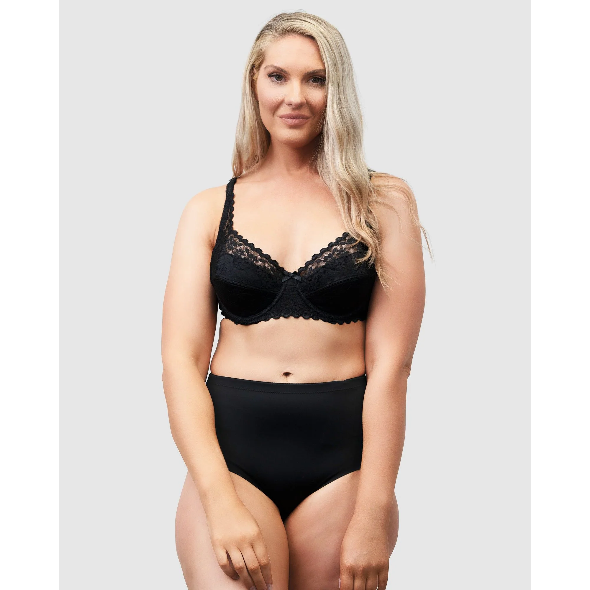 Wired Padded Scalloped Lace Bra - Image 4